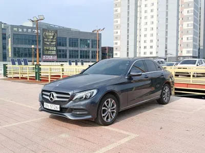 Mercedes-Benz C-Class · 2015 год