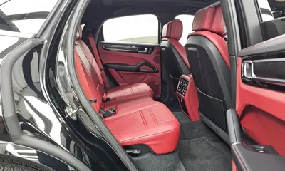 Porsche Cayenne 2023, 51989 км, за 64986.22 USD - фото 12