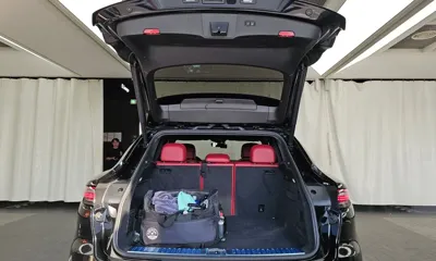 Porsche Cayenne 2023, 51989 км, за 64986.22 USD - фото 20
