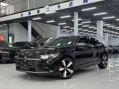 Volkswagen Passat · 2022 год