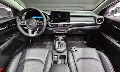 Kia K3 2022, 76110 км, за 15315.6 USD - фото 7