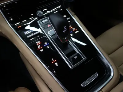 Porsche Panamera 2022, 35000 км, за 77340.09 USD - фото 17