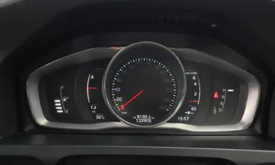 Volvo V60 2016, 123905 км, за 6440.29 USD - фото 8