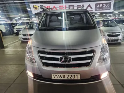 Hyundai Starex 2018, 123493 км, за 7609.27 USD