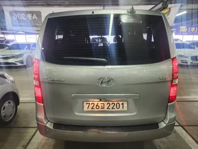 Hyundai Starex 2018, 123493 км, за 7609.27 USD