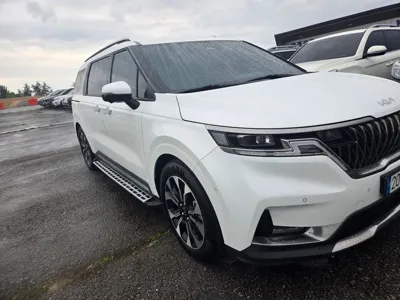 Kia Canival 2023, 110717 км, за 21031.54 USD