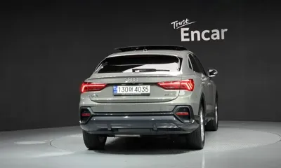 Audi Q3 2023, 55309 км, за 34724.96 USD