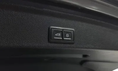 Audi Q3 2023, 55309 км, за 34724.96 USD - фото 20