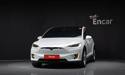Tesla Model X 2018, 240789 км, за 31263.86 USD
