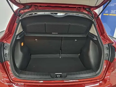 Nissan Tiida 2021, 38000 км, за 7916.27 USD - фото 13