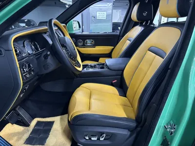 Rolls-Royce Cullinan 2023, 9990 км, за 396688.41 USD - фото 6