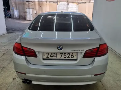 BMW 5-Series 2011, 143503 км, за 4096.46 USD