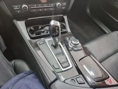 BMW 5-Series 2011, 143503 км, за 4096.46 USD - фото 10