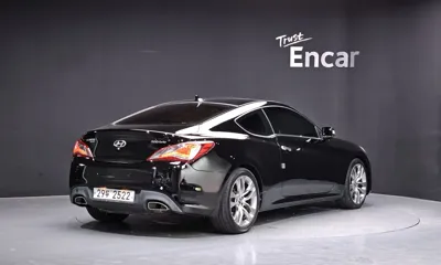Hyundai Genesis 2012, 73730 км, за 6514.66 USD