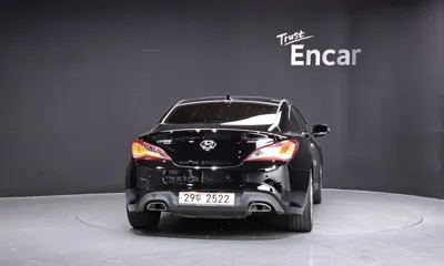 Hyundai Genesis 2012, 73730 км, за 6514.66 USD