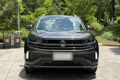 Volkswagen Tavendor 2023, 50500 км, за 26267 USD