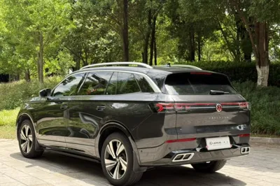 Volkswagen Tavendor 2023, 50500 км, за 26267 USD