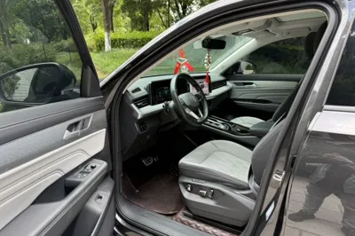 Volkswagen Tavendor 2023, 50500 км, за 26267 USD - фото 8