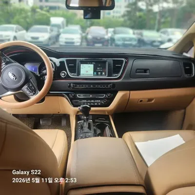 Kia Canival 2016, 153070 км, за 7351.03 USD - фото 6