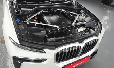 BMW X7 2024, 33759 км, за 72540.18 USD - фото 6