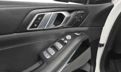 BMW X7 2024, 33759 км, за 72540.18 USD - фото 18