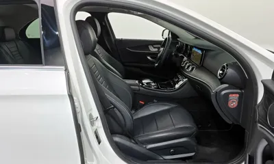 Mercedes-Benz E-Class 2017, 61892 км, за 13418.84 USD - фото 11