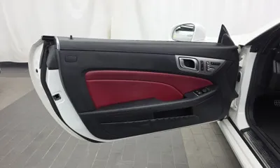 Mercedes-Benz SLC-Class 2017, 81777 км, за 17127.04 USD - фото 24