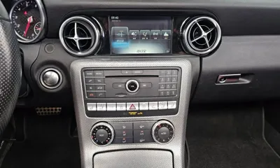 Mercedes-Benz SLC-Class 2017, 81777 км, за 17127.04 USD - фото 28
