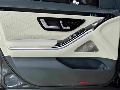 Mercedes-Benz S-Class 2021, 131000 км, за 113159.07 USD - фото 22