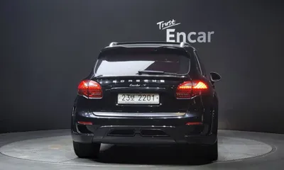 Porsche Cayenne 2011, 131231 км, за 14626.53 USD