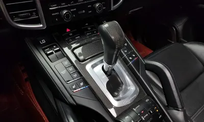 Porsche Cayenne 2011, 131231 км, за 14626.53 USD - фото 9