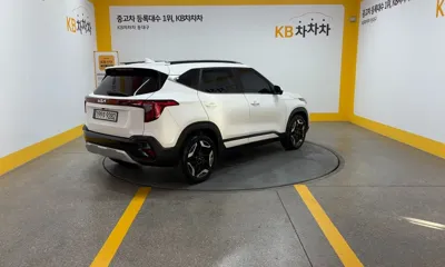 Kia Seltos 2023, 79521 км, за 14560.29 USD