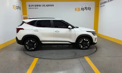 Kia Seltos 2023, 79521 км, за 14560.29 USD