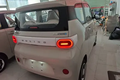 Wuling Hongguang MINIEV 2024, 100 км, за 7511 USD - фото 6