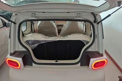 Wuling Hongguang MINIEV 2024, 100 км, за 7511 USD - фото 22