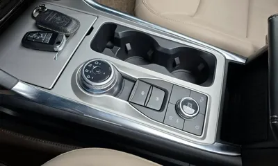 Ford Explorer 2023, 13405 км, за 25519.61 USD - фото 9