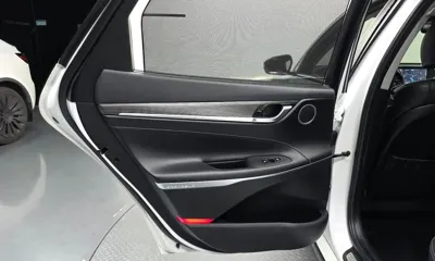 Hyundai Grandeur 2019, 107359 км, за 10174.61 USD - фото 25