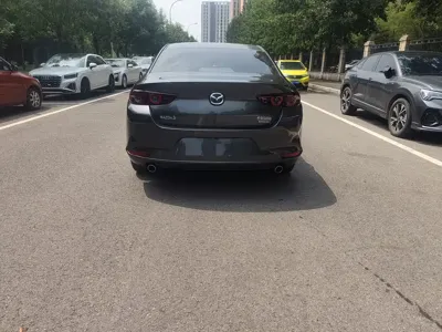 Mazda 3 Axela 2023, 23000 км, за 13095.68 USD