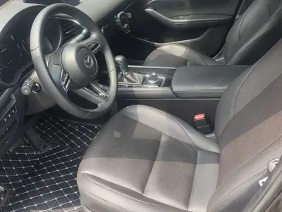 Mazda 3 Axela 2023, 23000 км, за 13095.68 USD