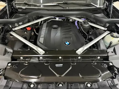 BMW X7 2025, 12400 км, за 75357.01 USD - фото 6