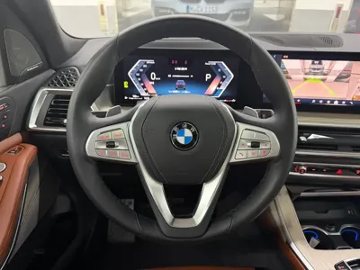 BMW X7 2025, 12400 км, за 75357.01 USD - фото 10