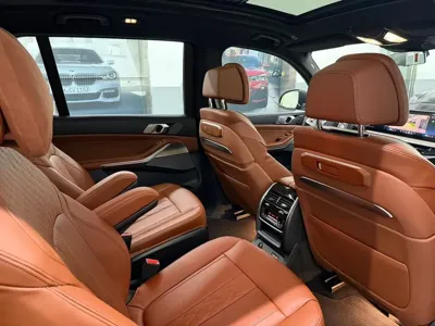 BMW X7 2025, 12400 км, за 75357.01 USD - фото 16