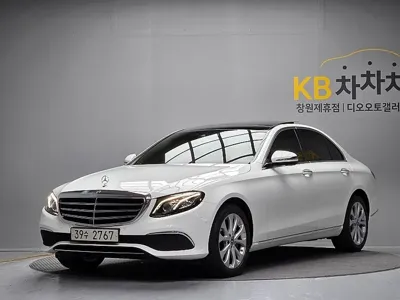 Mercedes-Benz E-Class · 2017 год