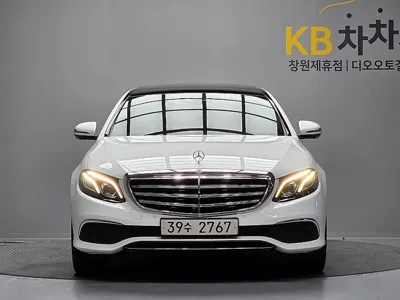Mercedes-Benz E-Class 2017, 115446 км, за 14385.18 USD