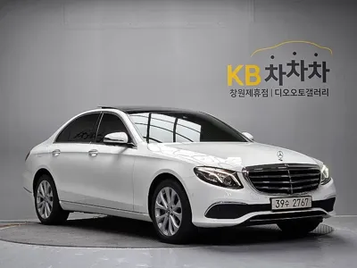 Mercedes-Benz E-Class 2017, 115446 км, за 14385.18 USD