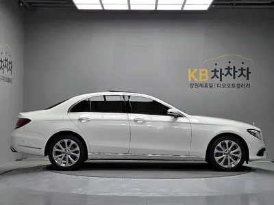 Mercedes-Benz E-Class 2017, 115446 км, за 14385.18 USD - фото 7