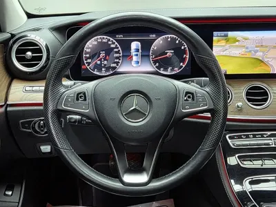 Mercedes-Benz E-Class 2017, 115446 км, за 14385.18 USD - фото 11