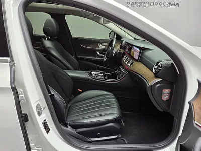 Mercedes-Benz E-Class 2017, 115446 км, за 14385.18 USD - фото 13
