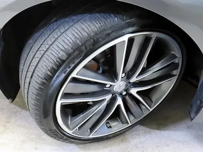 Infiniti Q50 2014, 149853 км, за 3635.65 USD