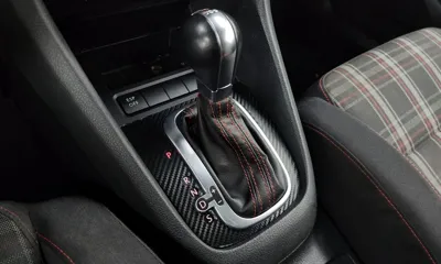 Volkswagen Golf 2010, 145079 км, за 5016.29 USD - фото 9